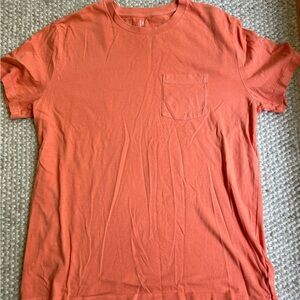 Men’s size Large Gap tshirt